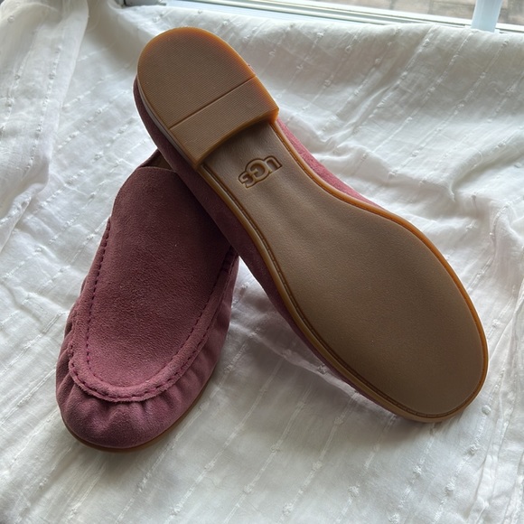 UGG suede slip on loafers - mauve size 8 - Picture 2 of 4